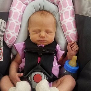 Meet your Posher, Leslie